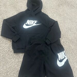 Nike Hoodie Sweatshirt and Shorts Set